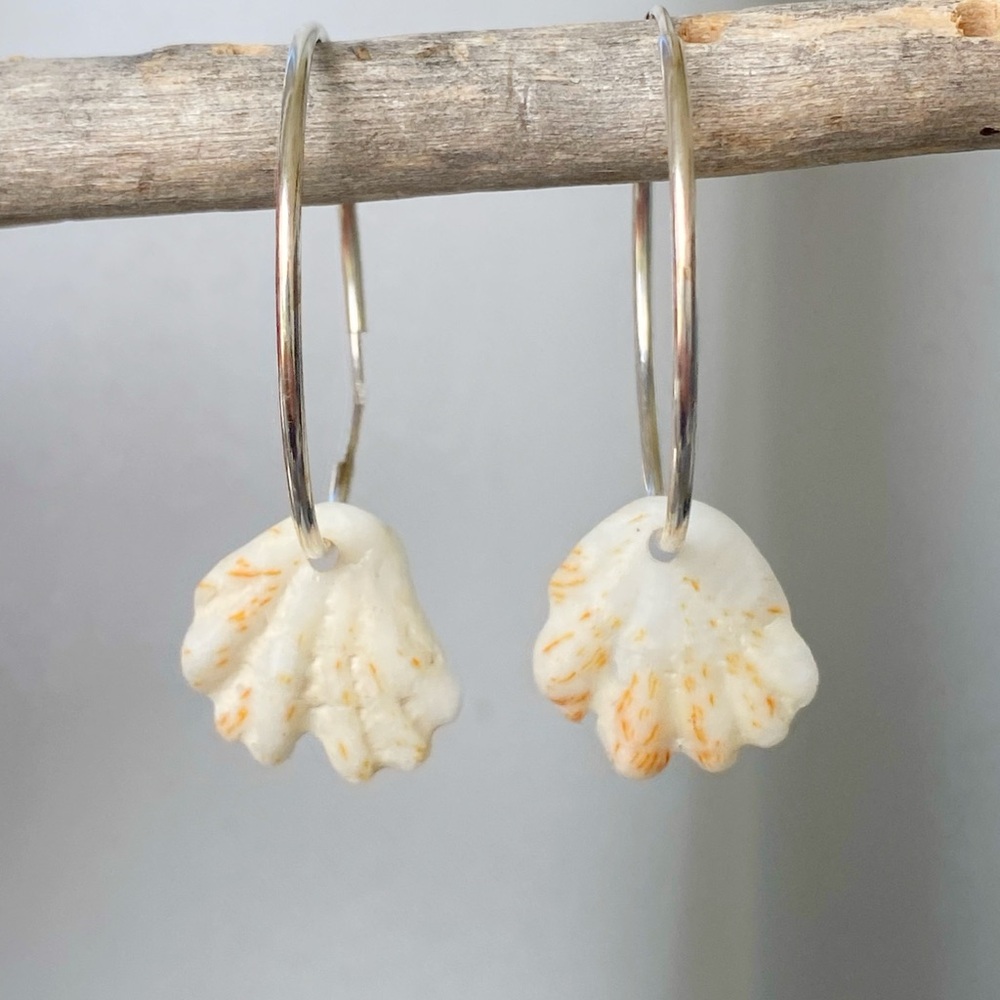 Simple Kitten Paw Shell Earrings | Hoop Earrings | Sterling Silver | Shells